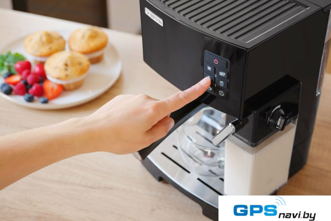 Рожковая помповая кофеварка Sencor SES 4050SS (черный)