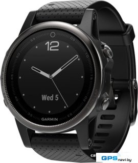 Умные часы Garmin Fenix 5S Sapphire 42mm (черный/черный) [010-01685-11]
