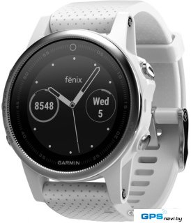 Умные часы Garmin Fenix 5S 42mm (белый/белый) [010-01685-00]